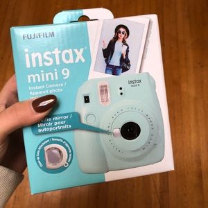 SOLD ❌❌INSTAX mini Polaroid camera